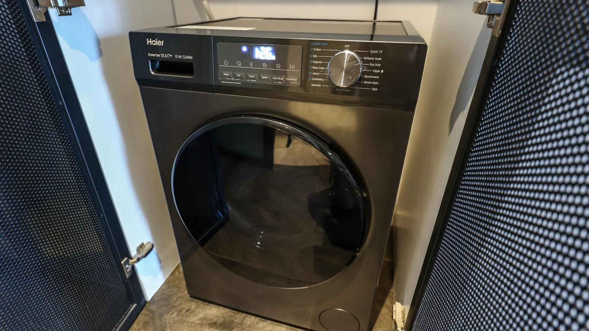 Scarletz Suites Klcc By Gb 쿠알라룸푸르 아파트